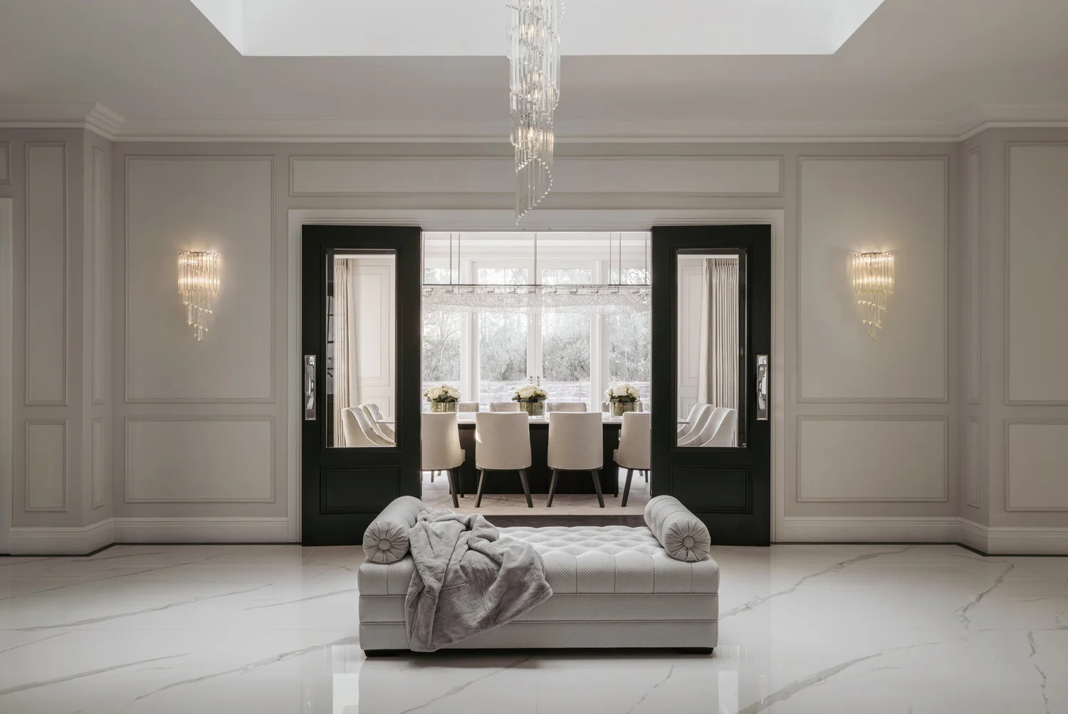 Luxurious mansion house in Surrey — interior design by Matthews Rea