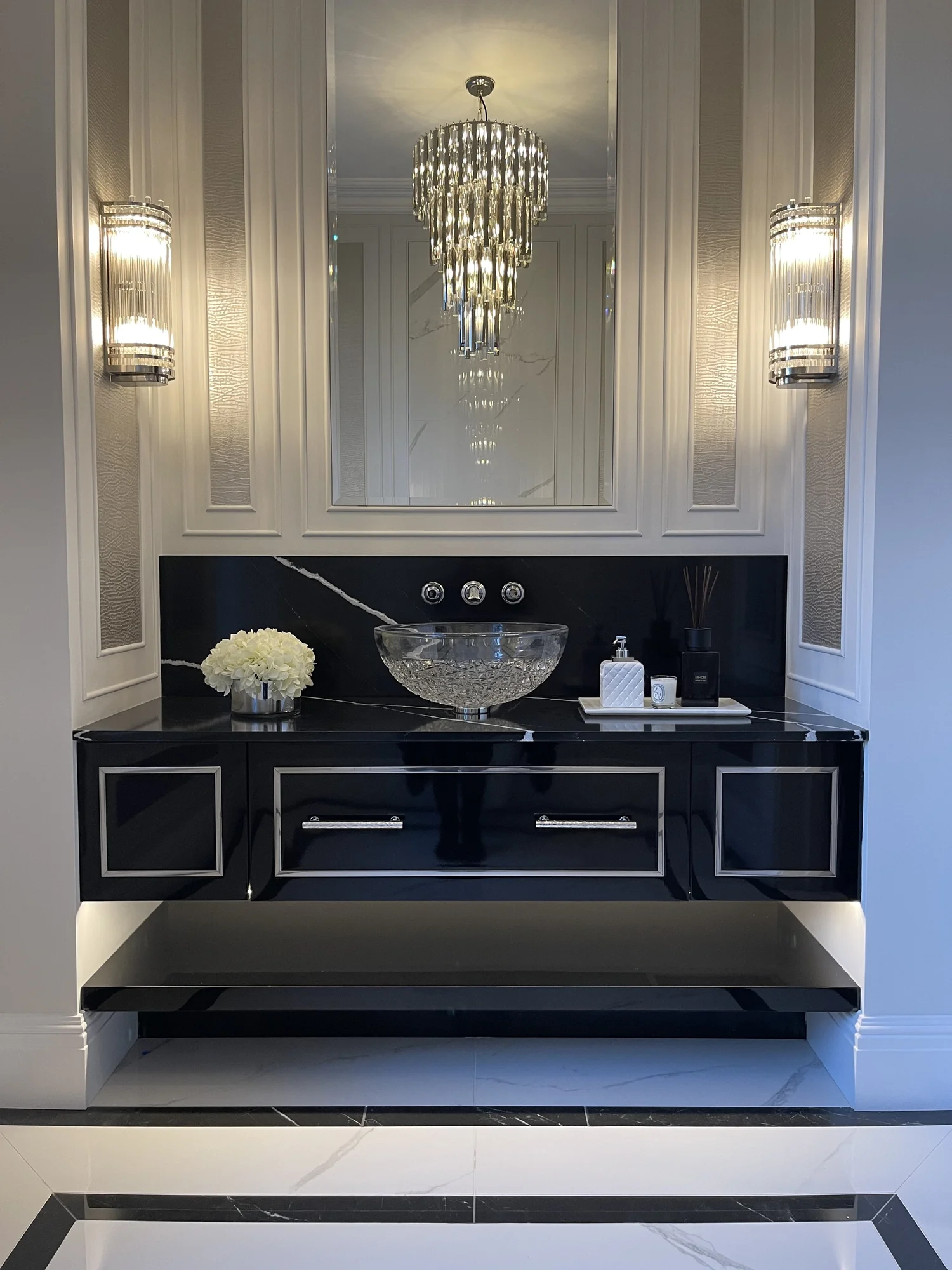 Interior detail, luxurious mansion house Surrey — Matthews Rea